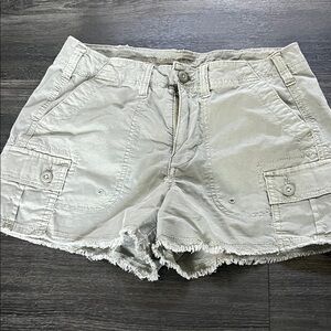 American Eagle Outfitters Women's Cargo Shorts in Tan